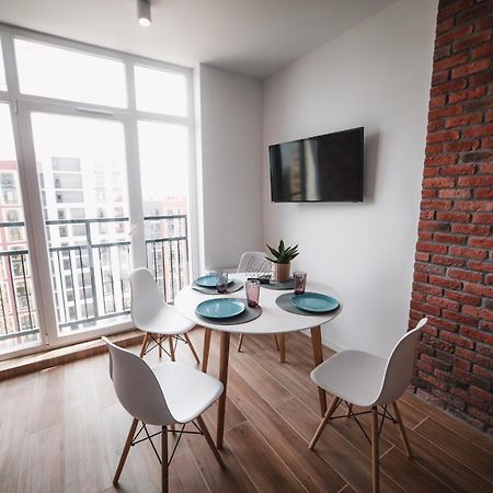Kostjukowski Apartments Shevchenka 60 Лвив Екстериор снимка