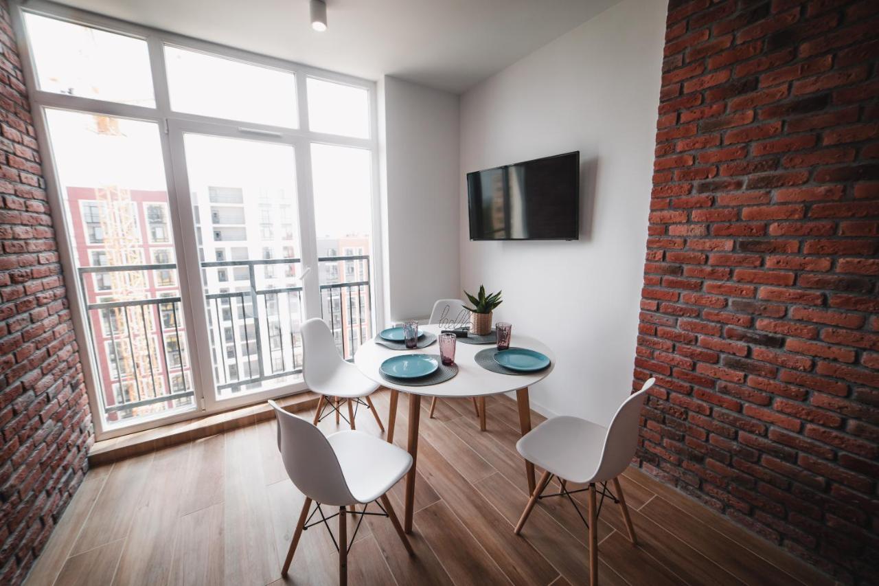 Kostjukowski Apartments Shevchenka 60 Лвив Екстериор снимка