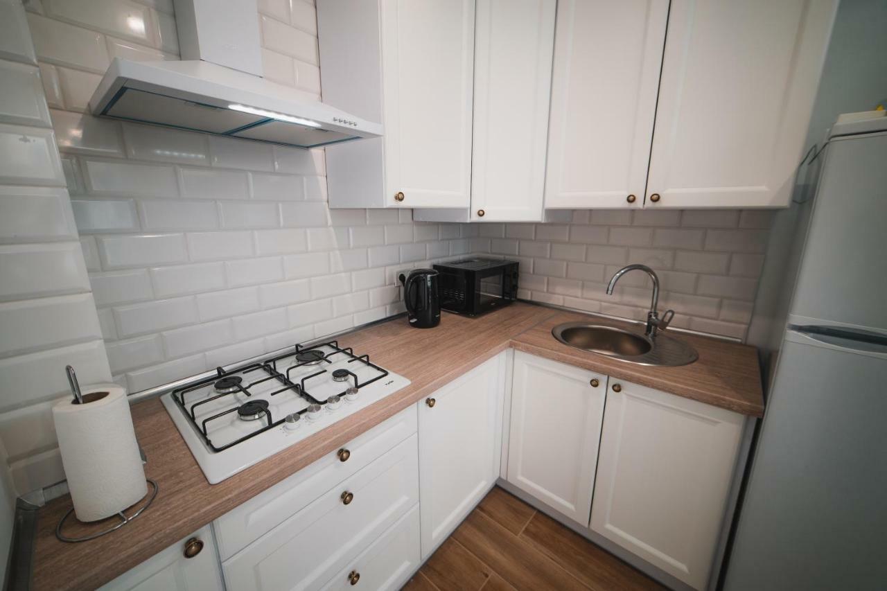 Kostjukowski Apartments Shevchenka 60 Лвив Екстериор снимка