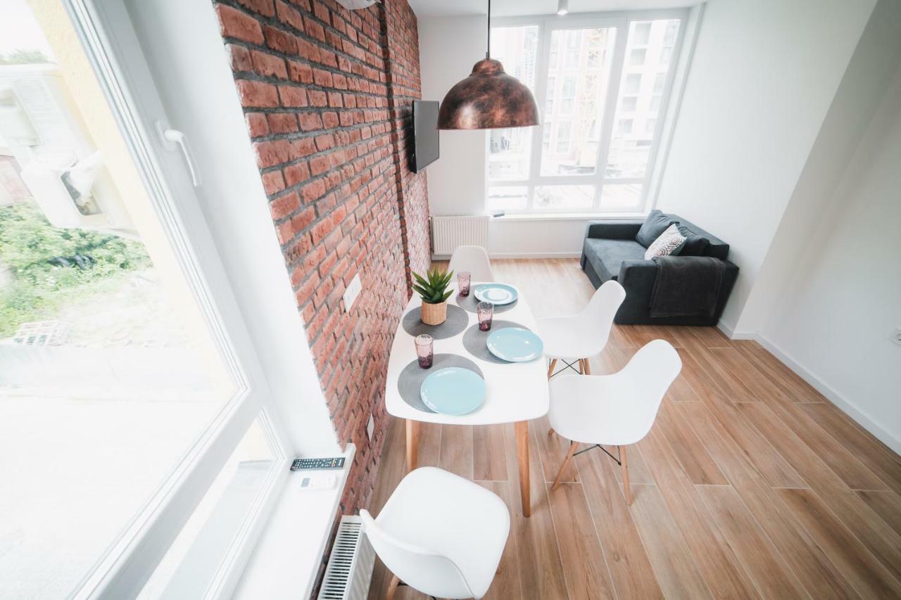 Kostjukowski Apartments Shevchenka 60 Лвив Екстериор снимка